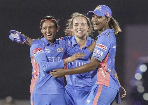 WPL 2023 Mumbai Indians won WPL final against delhi capitals by 7 ...