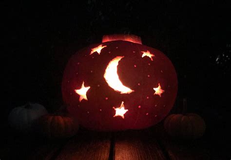Pumpkin Carving: Moon and Stars - Diary of the Evans-Crittens