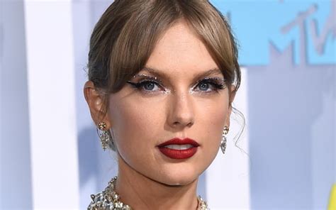 Midnights, Taylor Swift reveals the meaning of Anti-Hero and other ...