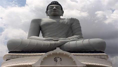 Dhyana Buddha Statue Is An Amaravathi’s Modern Gem To Explore