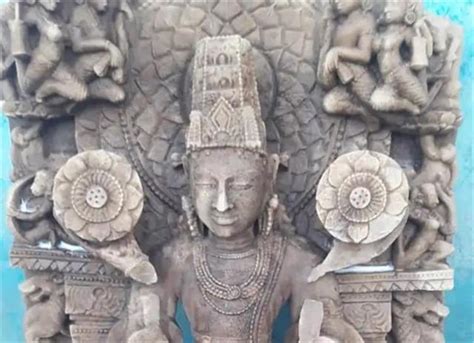 अनूपपुर में खुदाई के दौरान मिली 10 वीं शताब्दी के सूर्य देव की प्रतिमा ...