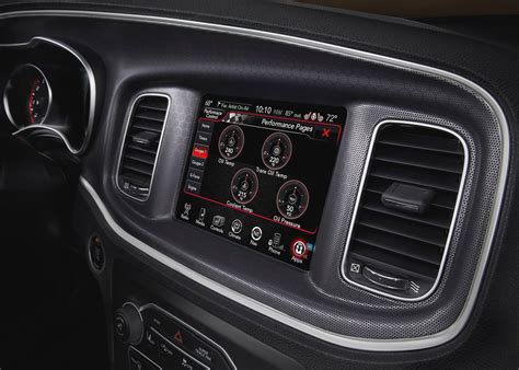 Uconnect Software Update Chrysler 的图像结果