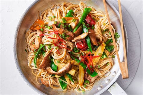 Honey soy chicken with noodles recipe | Recipe Cart | Recipe Cart