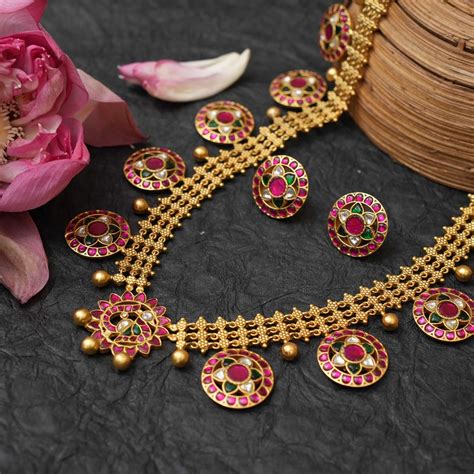 Antique Necklace | Rimli.in