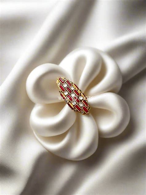 Saree Pins – Wow Knots