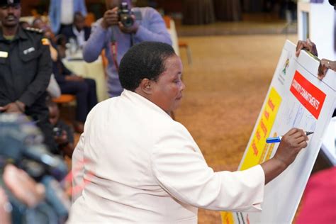 Mama FM - The Voice To Listen To