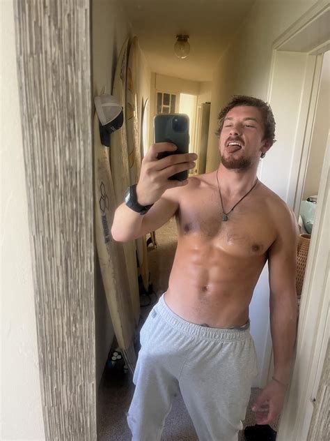 On vs off 🤤🥵💦 : r/GaybrosGoneWild