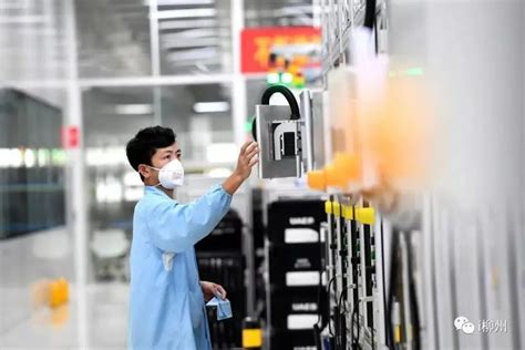 上汽集团与青山集团签约 投资百亿在柳州建动力电池生产基地-新浪汽车