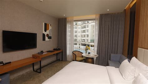 SAPPHIRE SUITES BY ARIF CASTLES (Lucknow) - Hotel Reviews, Photos, Rate ...