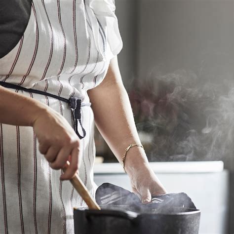 HILDEGUN apron, 63x84 cm (25x33") - IKEA