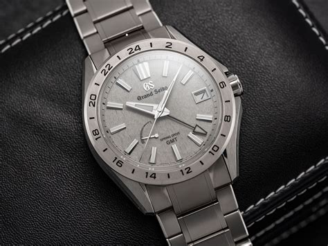 Rolex vs. Grand Seiko: Comparing Luxury Watch Icons of Switzerland and ...