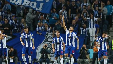 Porto derrotó a la Roma y avanza sufriendo a cuartos de la Champions ...