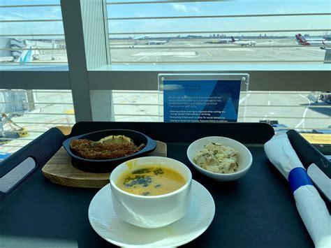 New Amex Centurion Lounge in Newark (EWR) to Open ... in 2026