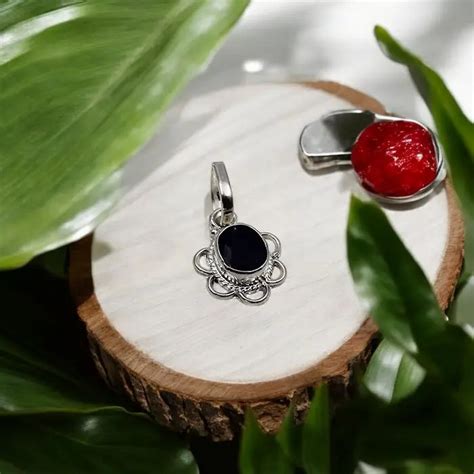 Original Blue Sapphire (Neelam Stone) Silver Locket – dharmsaar