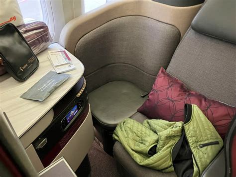 Qatar Airlines Business Class 的图像结果