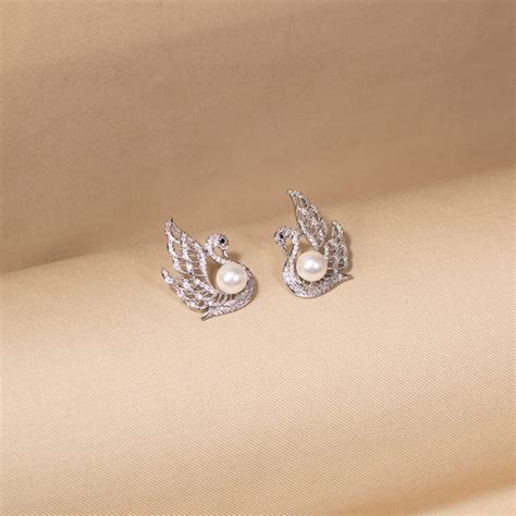 Silver Swan Kiss Studs - Edgy Collection – Blingvine
