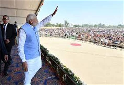 मोदी की रैली में तीन टन फूलों से सजेगा मंच, तैयारियाँ अंतिम चरण में - 3 ...