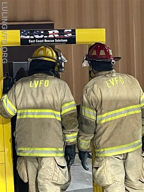 Firefighter Forcible Entry 的图像结果