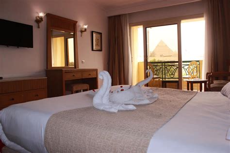 For a view of the Egyptian pyramids, book a one-bedroom suite