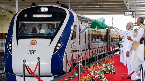 印度首辆国产高铁运营第二天抛锚_新浪图片