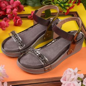 XE Looks Women Bellies - Buy XE Looks Women Bellies Online at Best ...