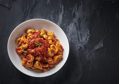 Cheese Tortellini with Marinara Recipe - Freshlunches