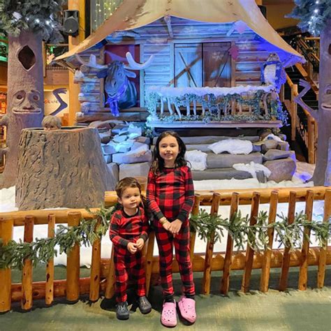 Snowland | Winter Activities | Great Wolf Lodge Dallas / Grapevine, TX