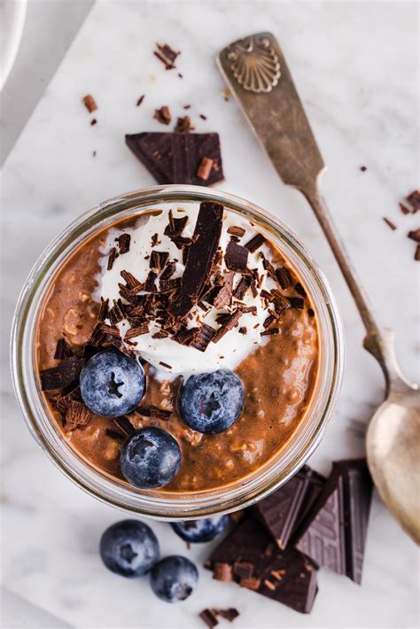 Chocolate Protein Overnight Oats (30+ grams protein!) - The Balanced ...