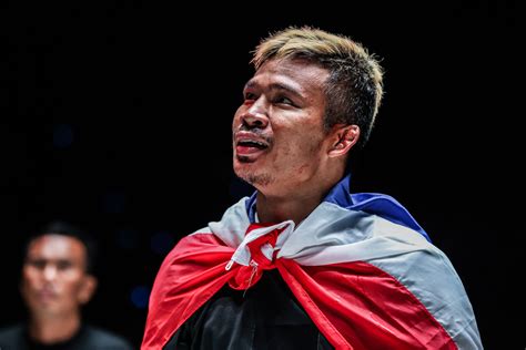 सुपरलैक ने महान मॉय थाई फाइटर लियाम हैरिसन के साथ दोस्ती पर चर्चा की ...