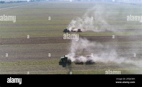 Tractor Side View 的图像结果