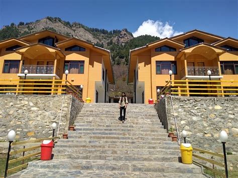 QUEENS PARK & QUEENS PARK INN (Pahalgam, Kashmir) - Lodge Reviews ...