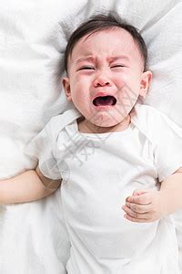 婴儿哭泣高清图片下载-正版图片501210377-摄图网