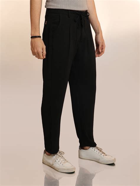 Rs. 899 | Campus Sutra men's Obsidian Black Solid Pleated Trousers ...