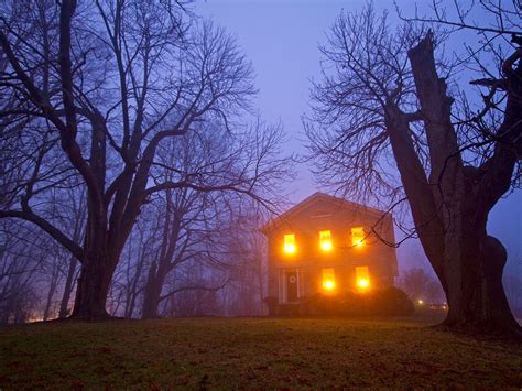 8 Real Life Haunted Houses