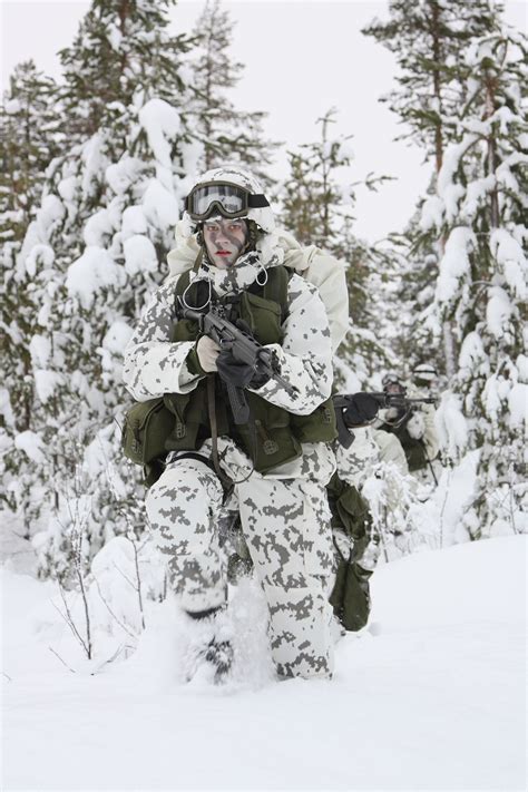 Finnish M05 snow pattern camo [1280x1920] • /r/MilitaryPorn | Military ...
