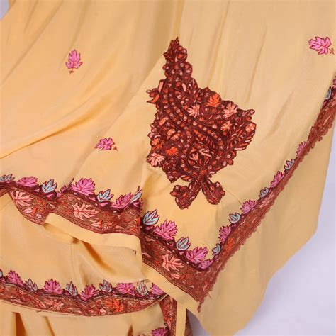 Light Yellow Kashmiri Hand Sozni Embroidered Pure Crepe Saree – Kashmir ...