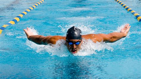 What's the best swim stroke for burning calories? | Live Science