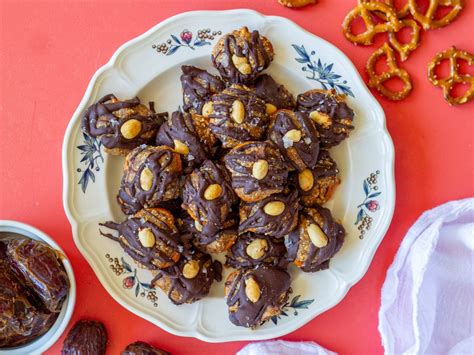 Chocolate Peanut Butter Pretzel Bites - Eat Figs, Not Pigs