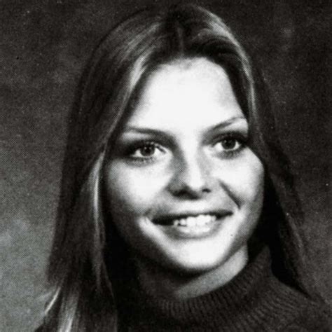 20 Pictures of Young Michelle Pfeiffer