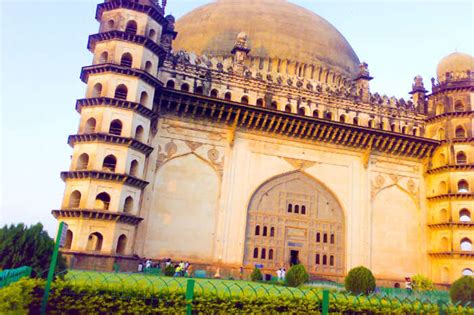 Real Reason Why Gol Gumbaz Is The Must-Visit Place In Karnataka!