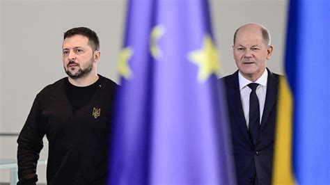 Zelensky meets top military leaders in Germany - World News