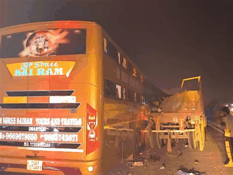 Bus carrying 50 pilgrims crashes into trailer, 4 dies: 9 injured ...