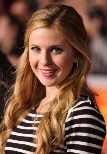 SUPERNOVA (EN ESPAÑOL) - Caroline Sunshine - LETRAS.COM