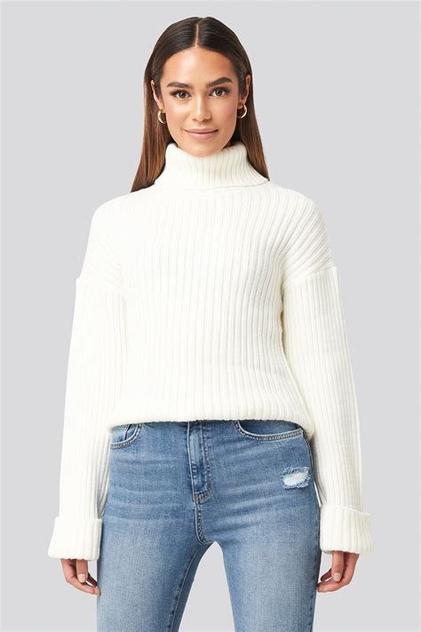 Ribbed Knitted Turtleneck Sweater White | NA-KD
