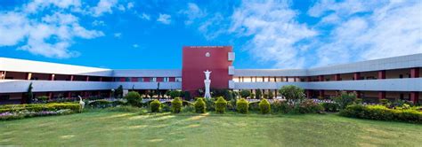 शीर्ष 11 सर्वोत्तम चंदीगडमधील शाळा आणि जवळपासचे निवासी प्रकल्प