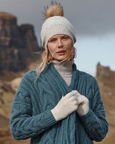 Cashmere Ribbed Gloves | Garnet Hill