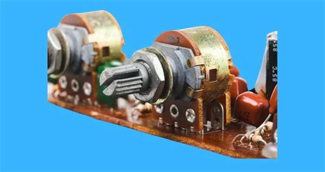 Image result for Variable Resistor vs Potentiometer