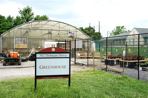 Farm Programs - West End Neighborhood House