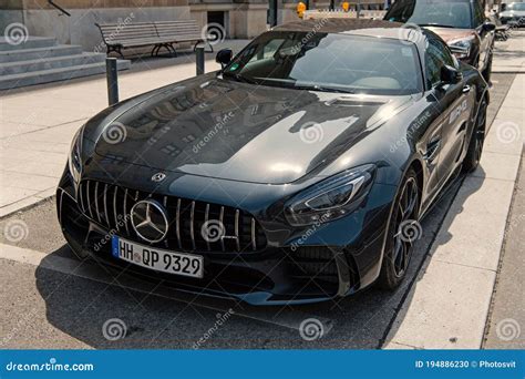 Supercar Lamborghini Huracan Lp 6104 Color Negro Estacionado En La ...