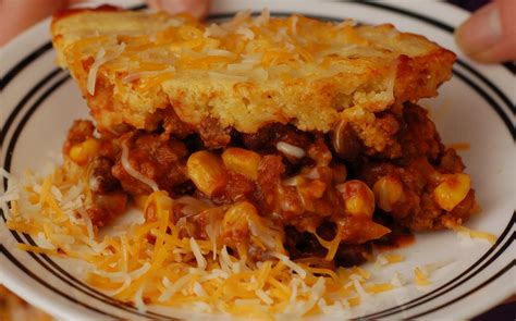 CORNBREAD CHILI CASSEROLE!! - Sweet & Savory Recipes